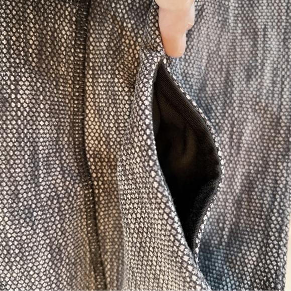 Lululemon Capri Length grey leggings - Picture 3 of 8